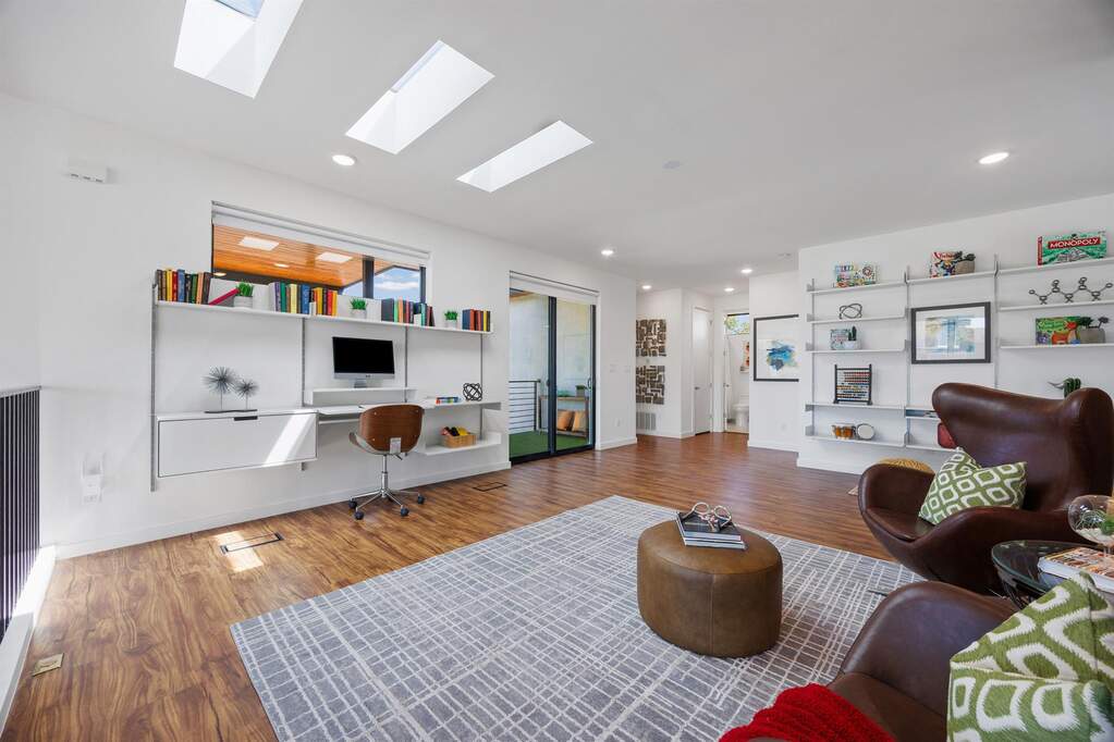 3 Bedroom Single Family Home/House's Image 11