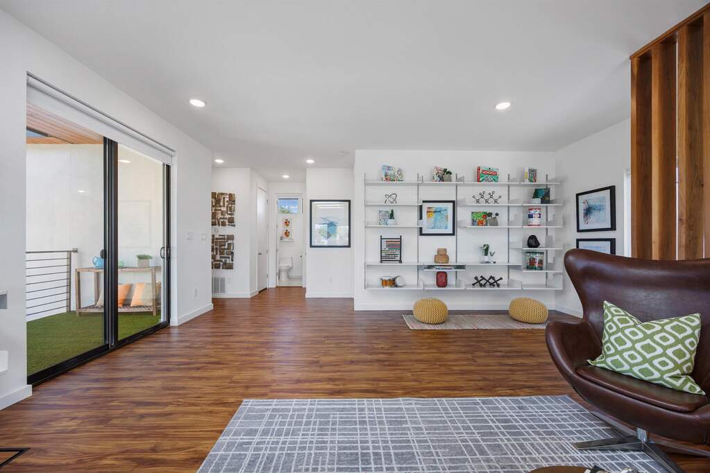 3 Bedroom Single Family Home/House's Image 13