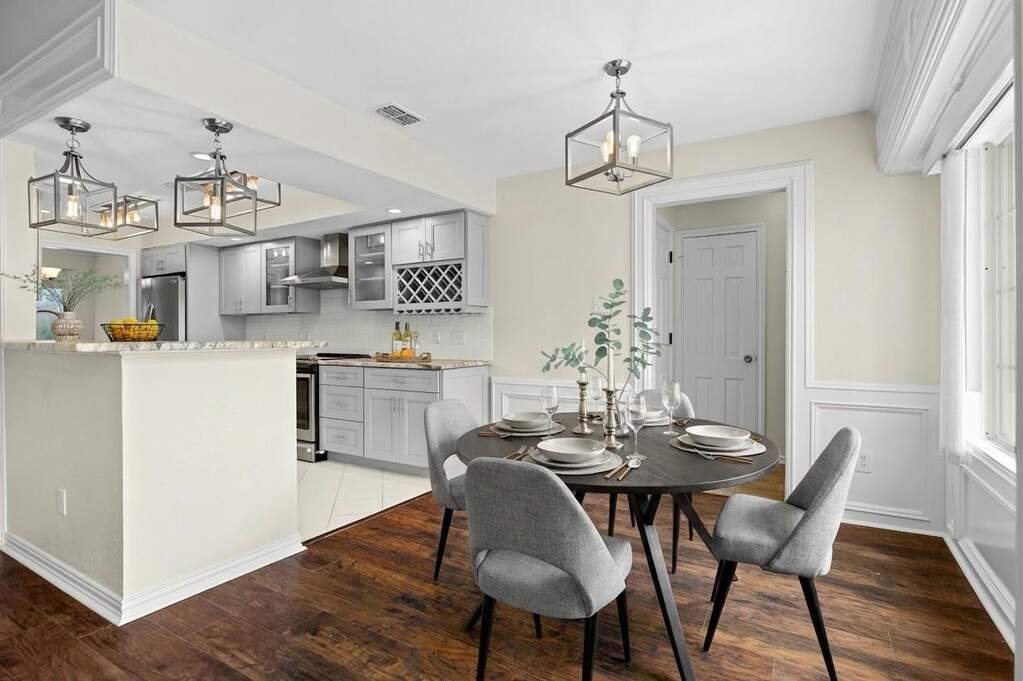 4 Bedroom Single Family Home/House's Image 8