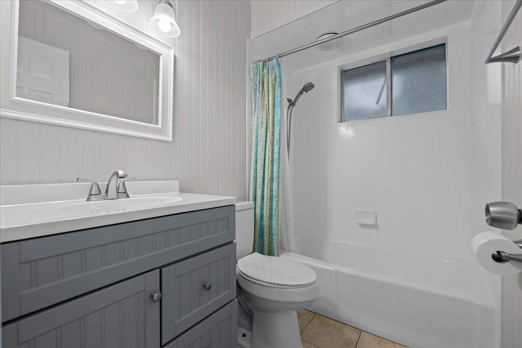 4 Bedroom Single Family Home/House's Image 21