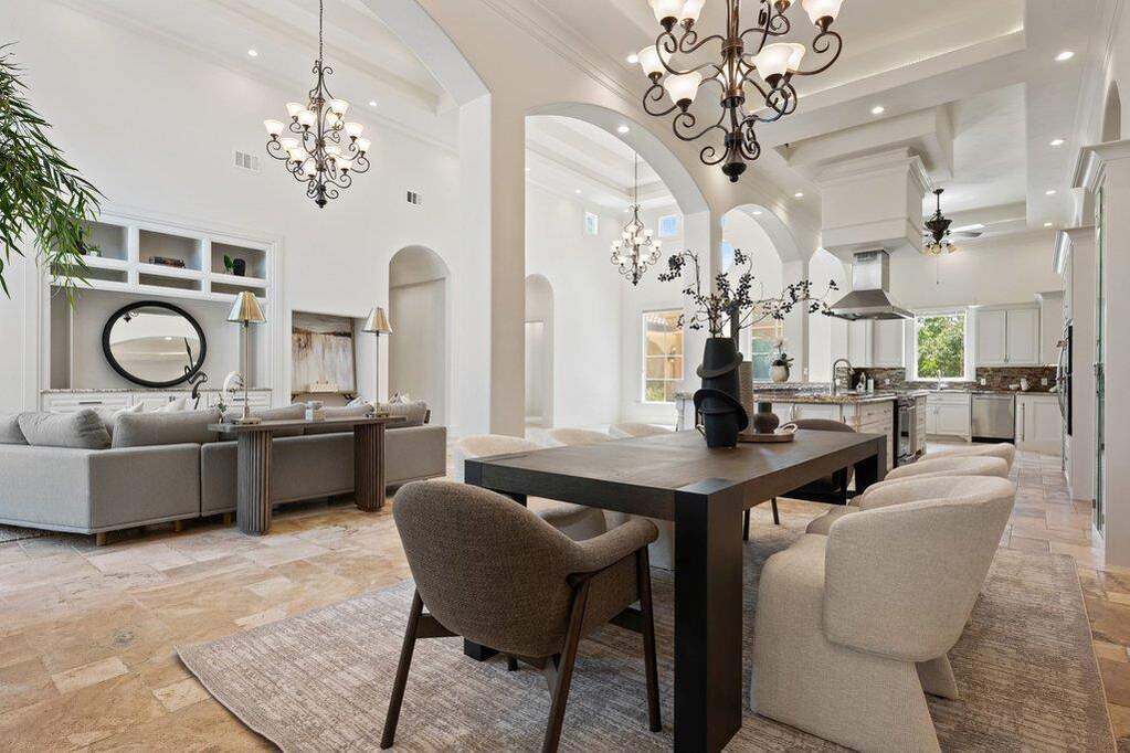 4 Bedroom Single Family Home/House's Image 10