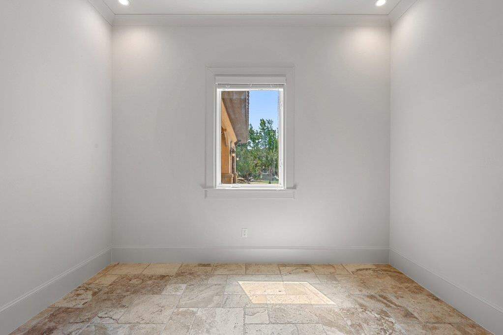 4 Bedroom Single Family Home/House's Image 23