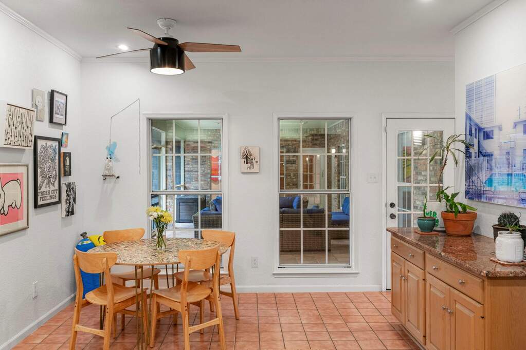 4 Bedroom Single Family Home/House's Image 16