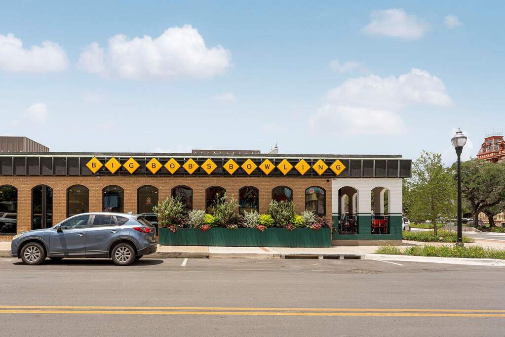 4 Bedroom Single Family Home/House's Image 36