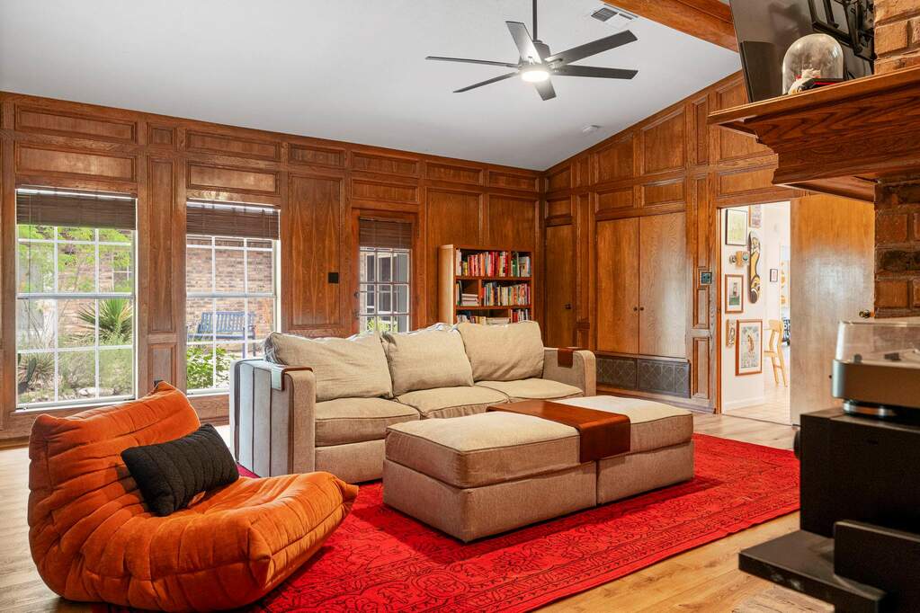 4 Bedroom Single Family Home/House's Image 4