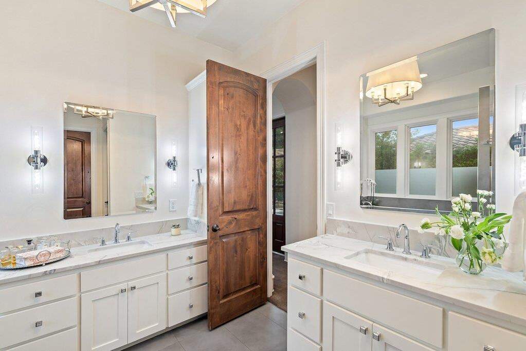 5 Bedroom Single Family Home/House's Image 16