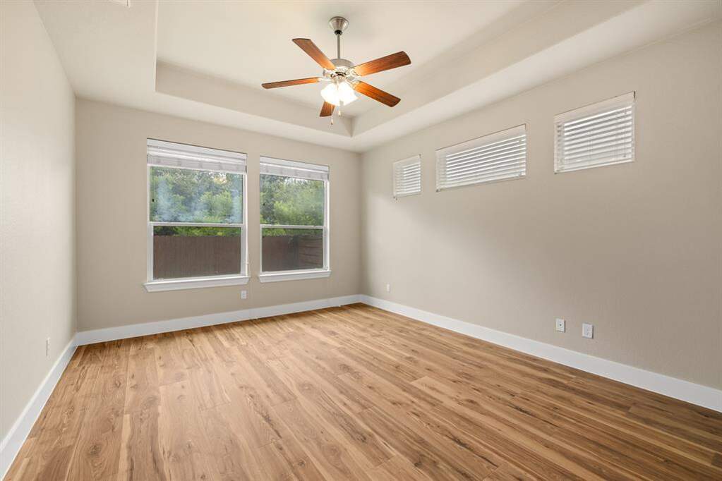 3 Bedroom Single Family Home/House's Image 12