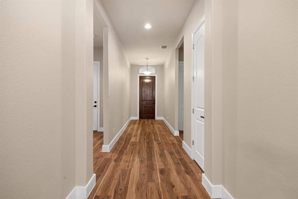 3 Bedroom Single Family Home/House's Image 17