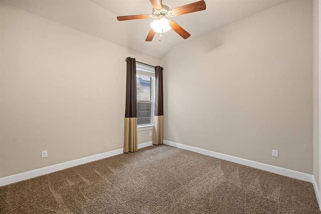3 Bedroom Single Family Home/House's Image 21