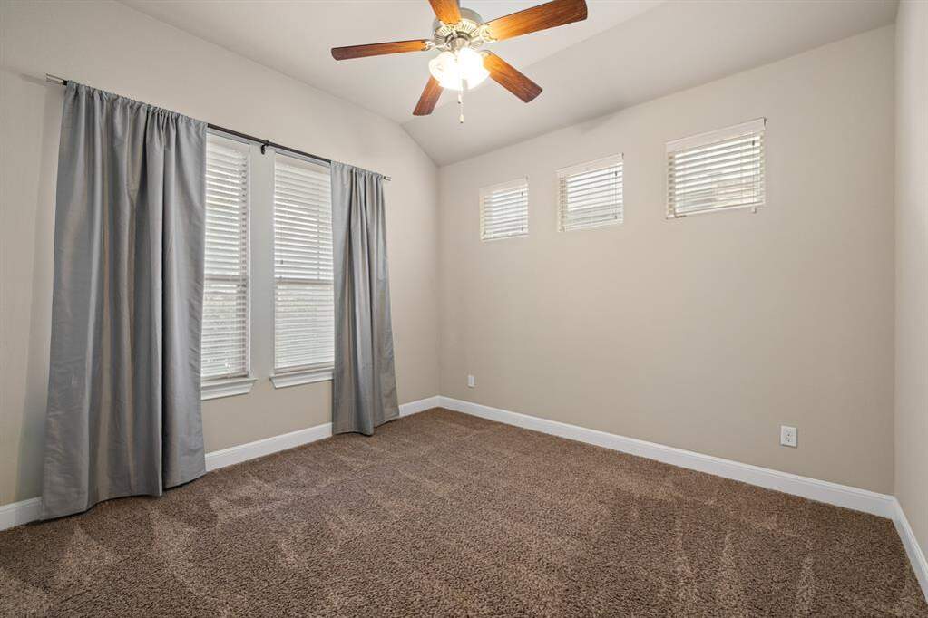 3 Bedroom Single Family Home/House's Image 23