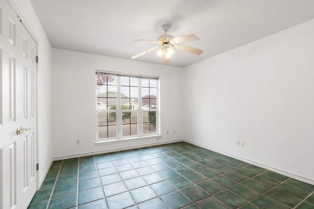 4 Bedroom Single Family Home/House's Image 21