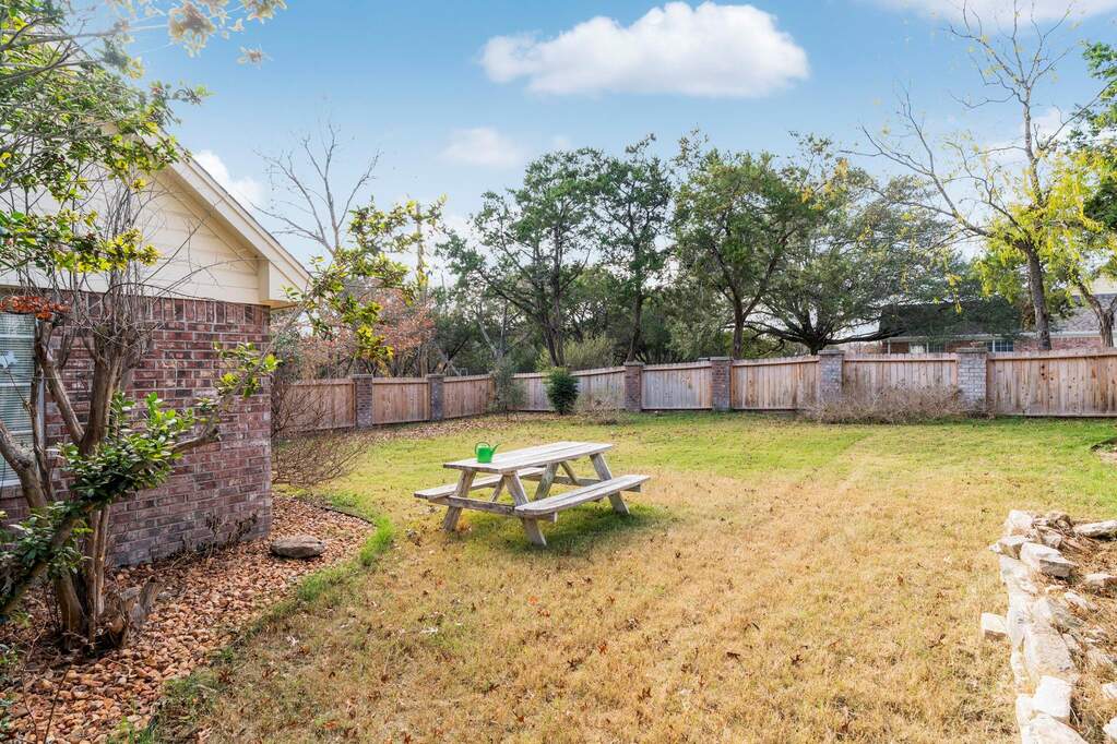 4 Bedroom Single Family Home/House's Image 29