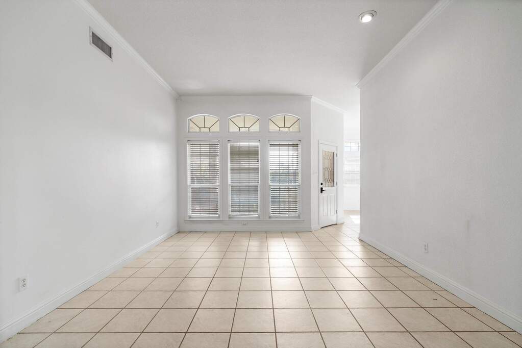 4 Bedroom Single Family Home/House's Image 31