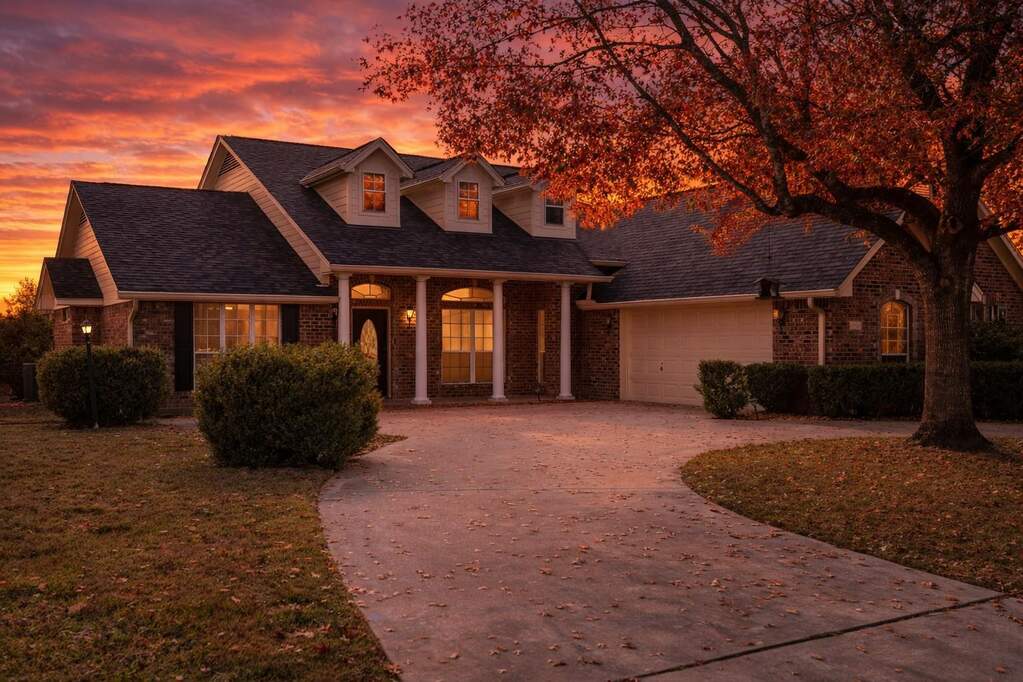 4 Bedroom Single Family Home/House's Image 34