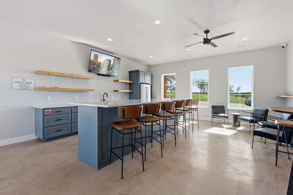 5 Bedroom Single Family Home/House's Image 21