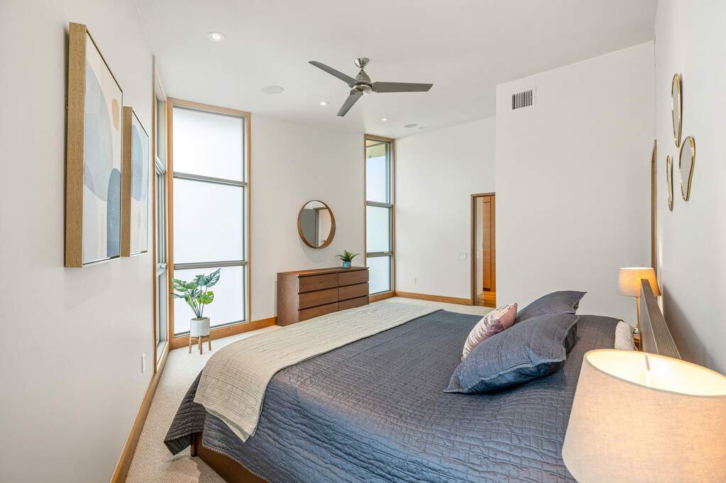 4 Bedroom Single Family Home/House's Image 15