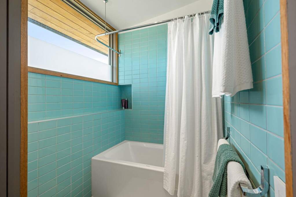4 Bedroom Single Family Home/House's Image 22