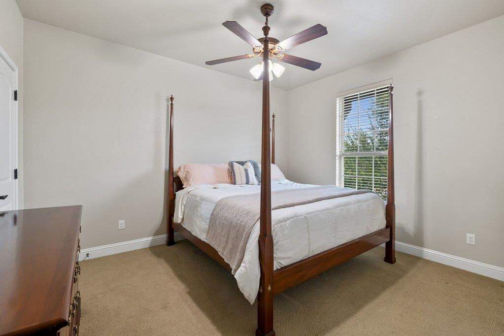 4 Bedroom Single Family Home/House's Image 22
