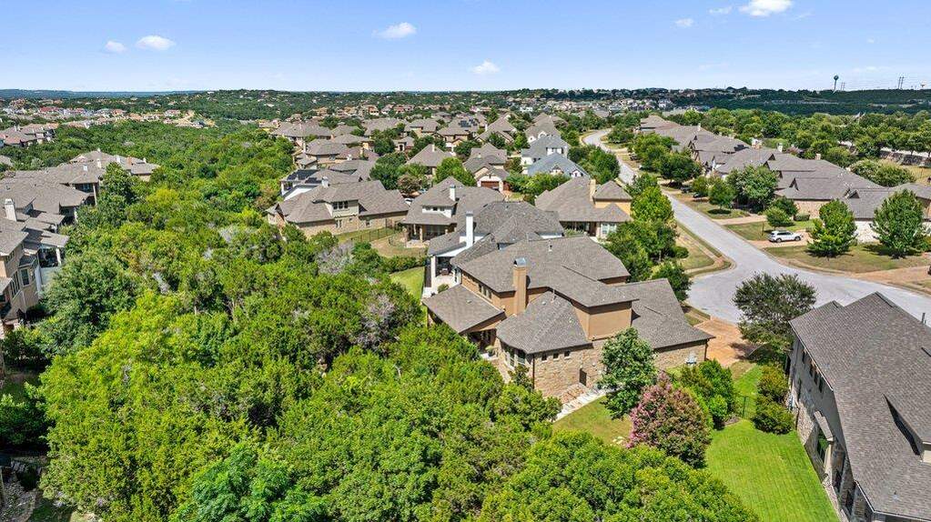 4 Bedroom Single Family Home/House's Image 37