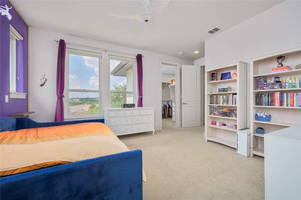 4 Bedroom Single Family Home/House's Image 27