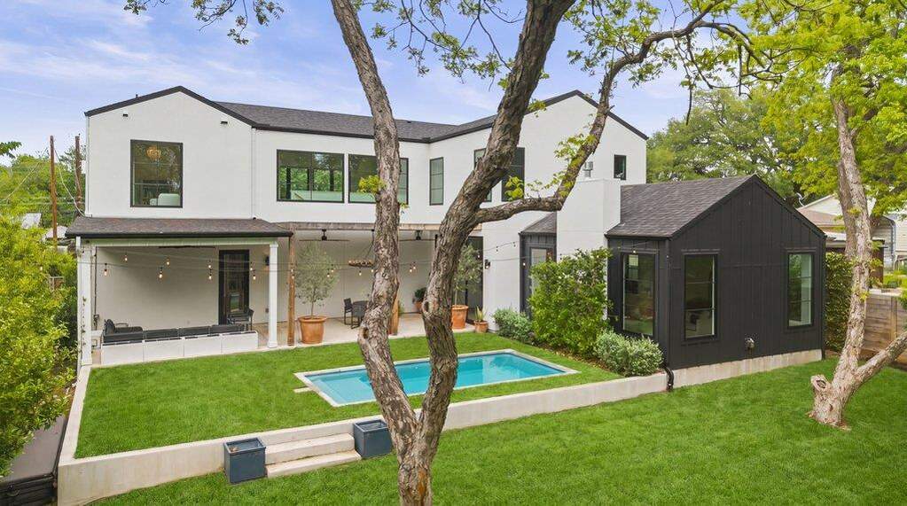 4 Bedroom Single Family Home/House's Image 20