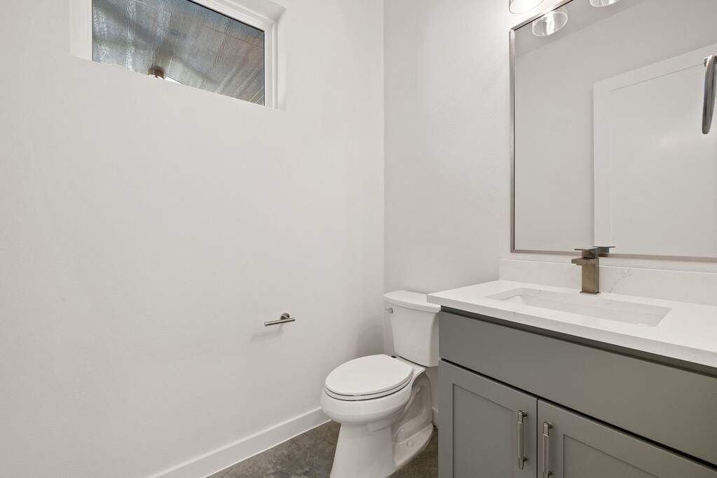 3 Bedroom Single Family Home/House's Image 14