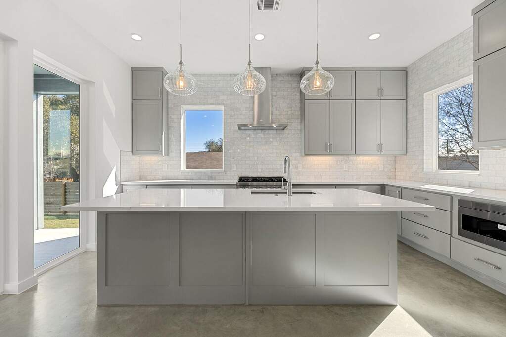 3 Bedroom Single Family Home/House's Image 4