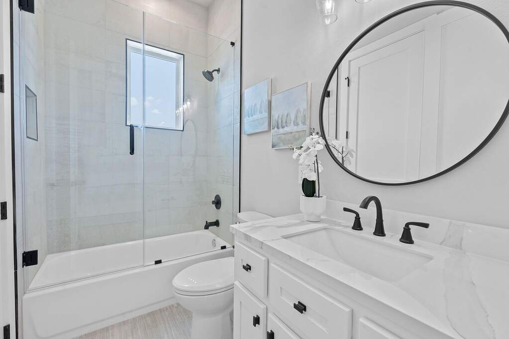 5 Bedroom Single Family Home/House's Image 23