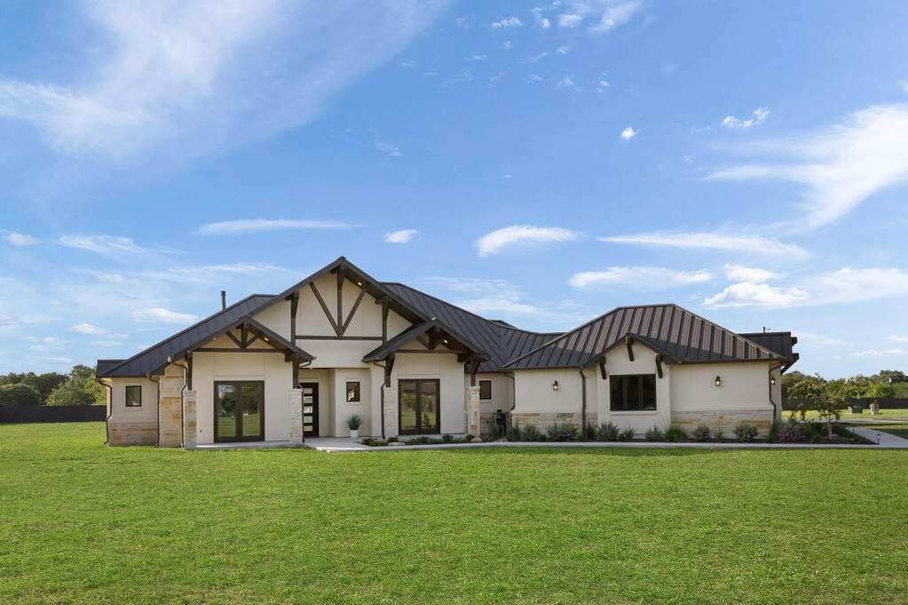 5 Bedroom Single Family Home/House's Image 35