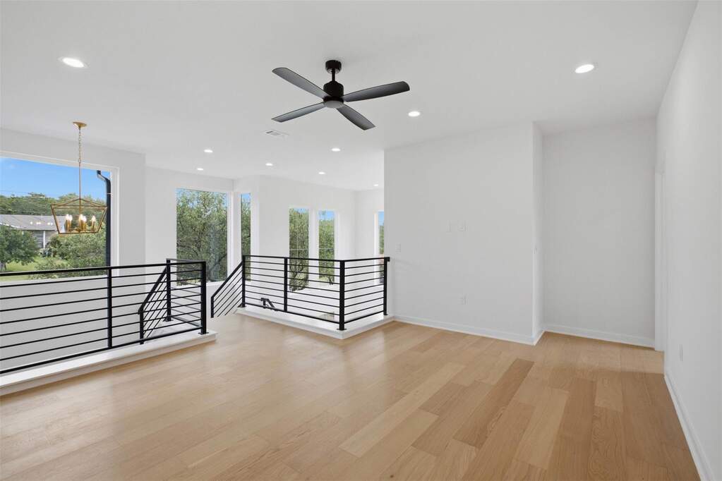 4 Bedroom Single Family Home/House's Image 27