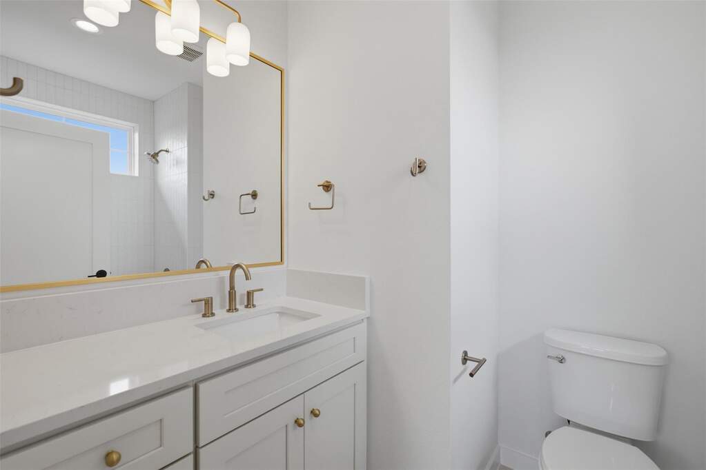 4 Bedroom Single Family Home/House's Image 29