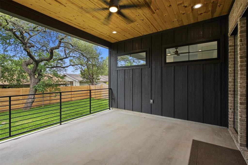 4 Bedroom Single Family Home/House's Image 36