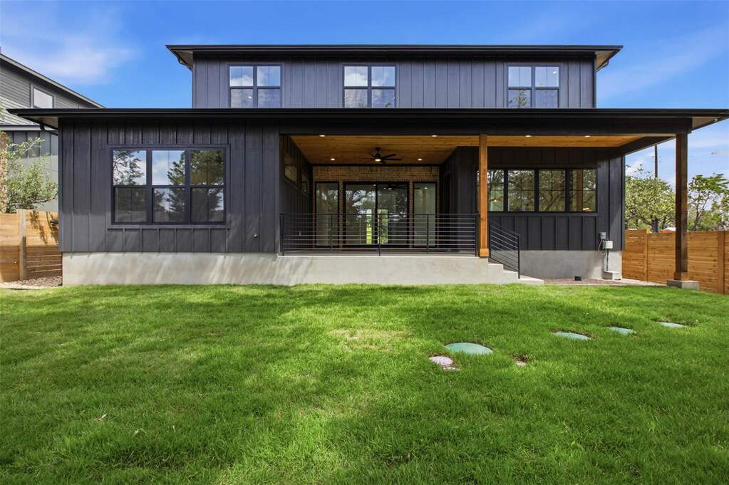 4 Bedroom Single Family Home/House's Image 37
