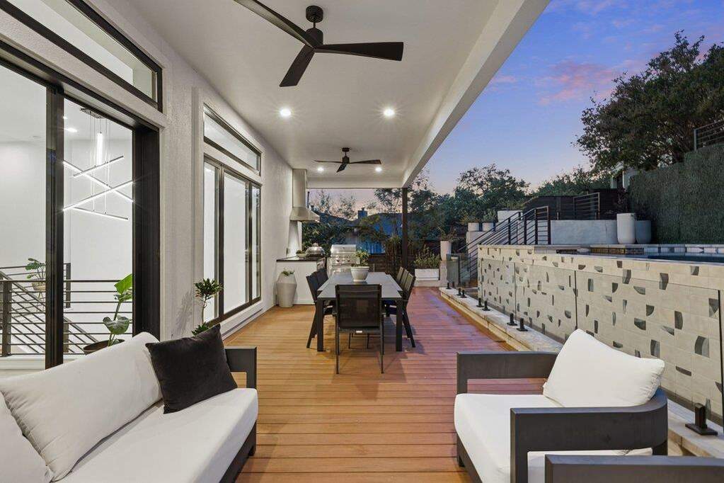 4 Bedroom Single Family Home/House's Image 25