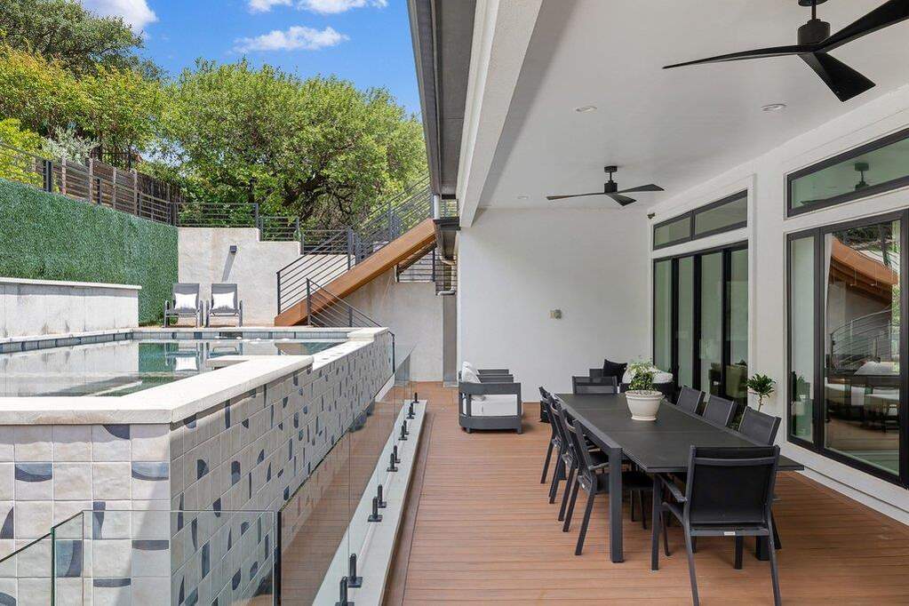 4 Bedroom Single Family Home/House's Image 26