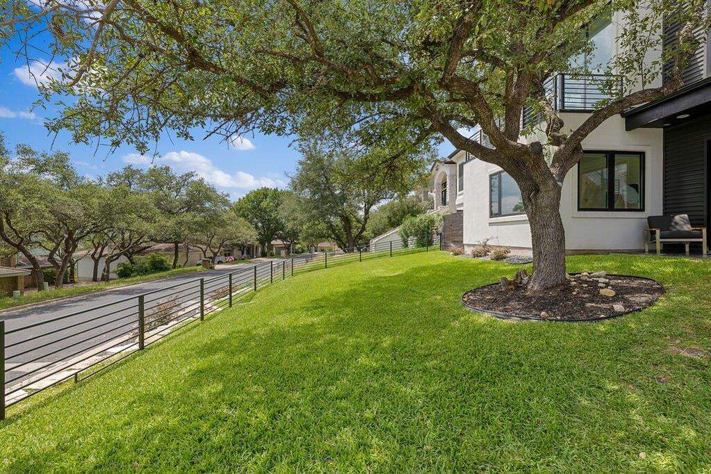 4 Bedroom Single Family Home/House's Image 28