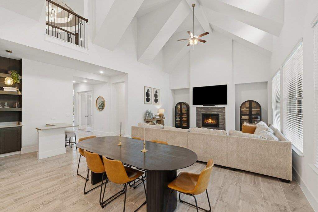 4 Bedroom Single Family Home/House's Image 20