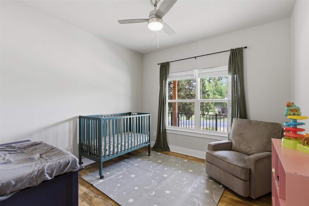 4 Bedroom Single Family Home/House's Image 15