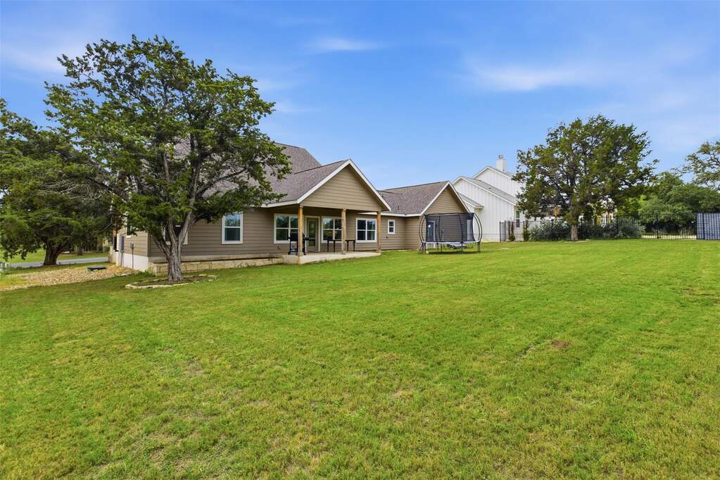 4 Bedroom Single Family Home/House's Image 26