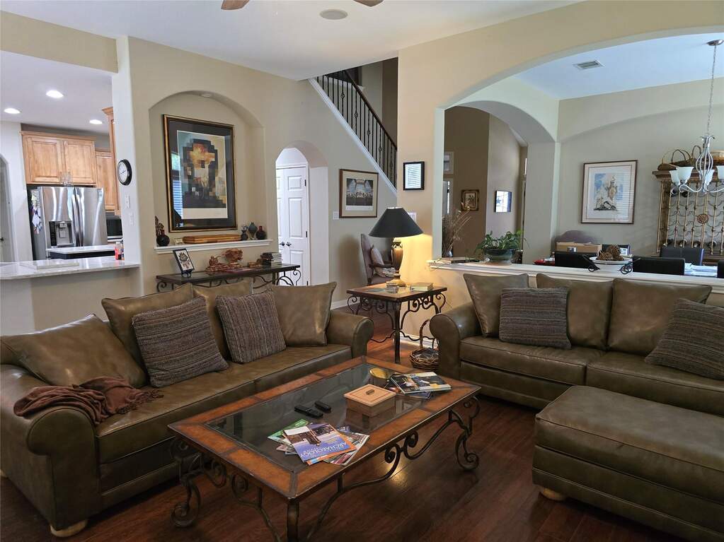 3 Bedroom Single Family Home/House's Image 11