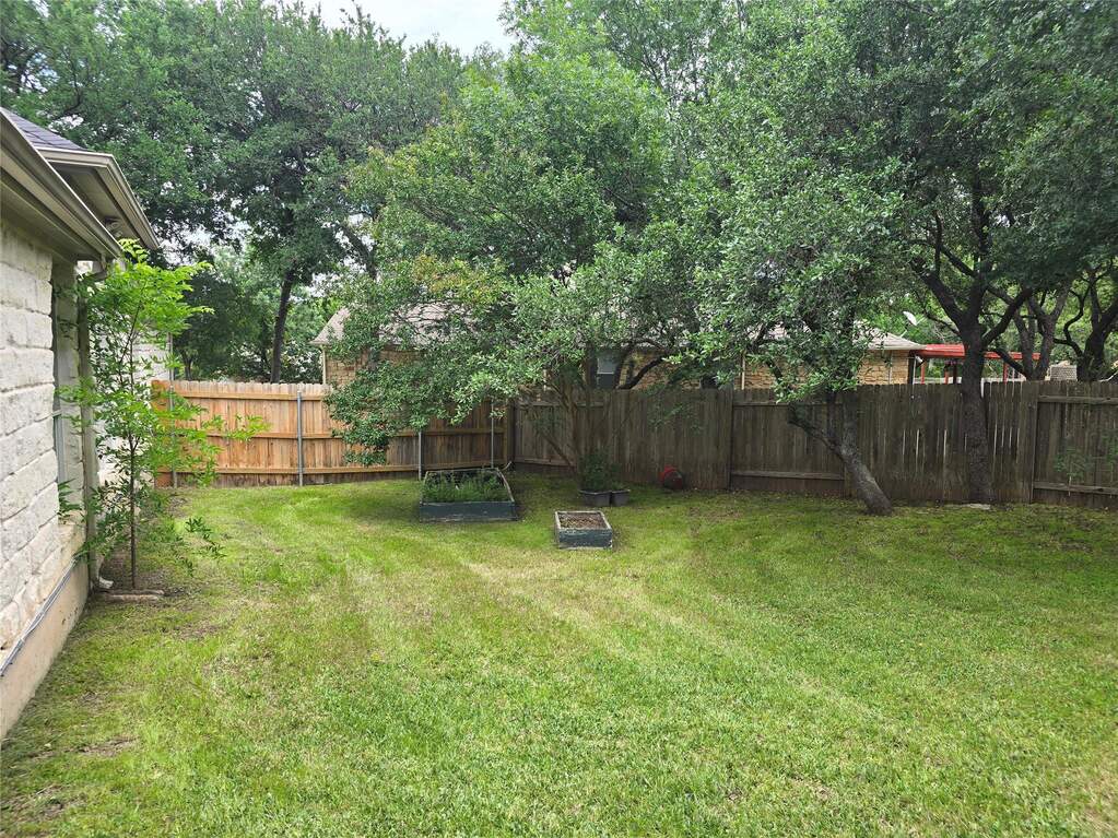 3 Bedroom Single Family Home/House's Image 27