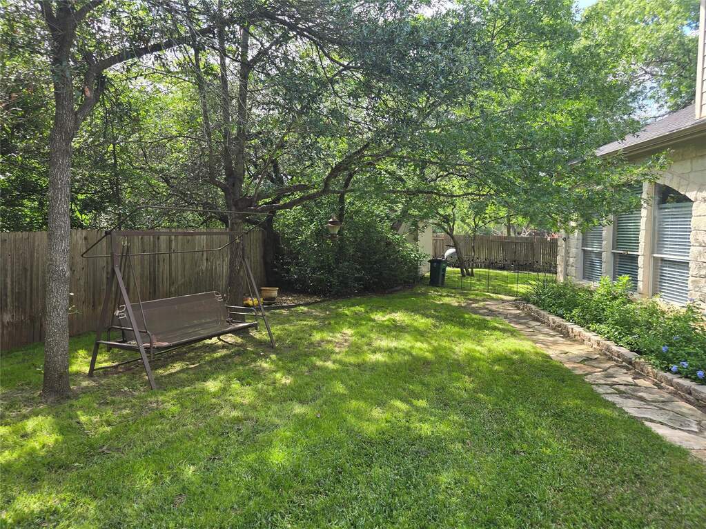 3 Bedroom Single Family Home/House's Image 28