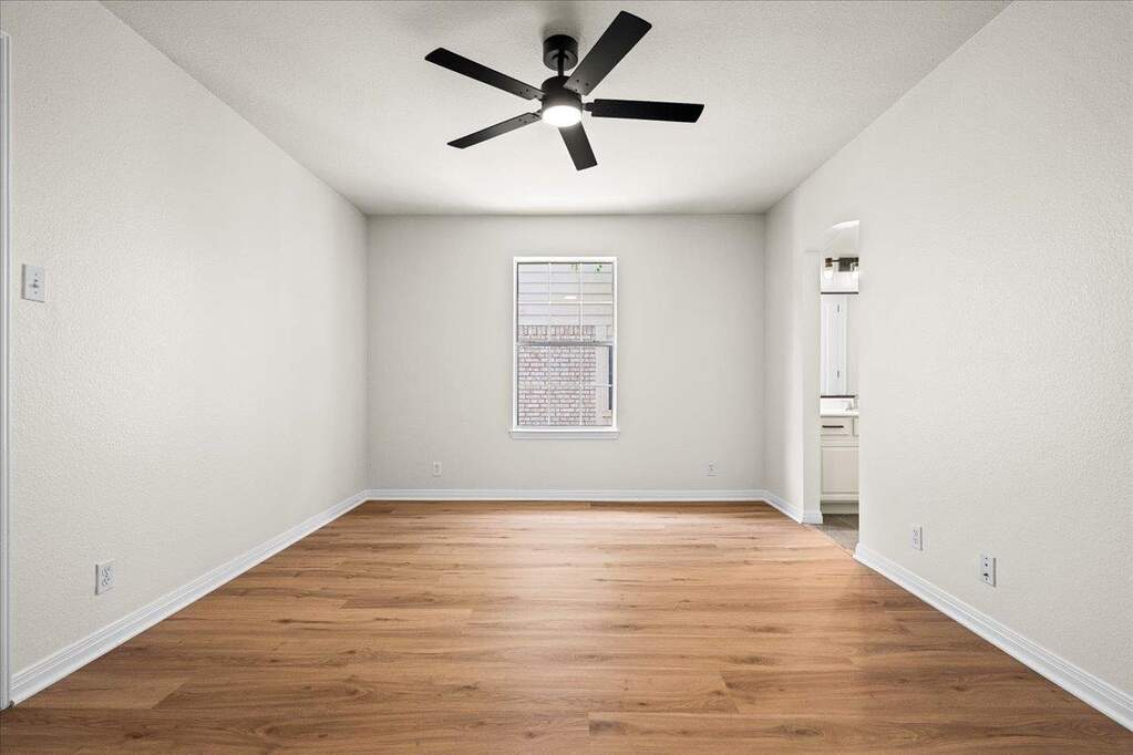 4 Bedroom Single Family Home/House's Image 26