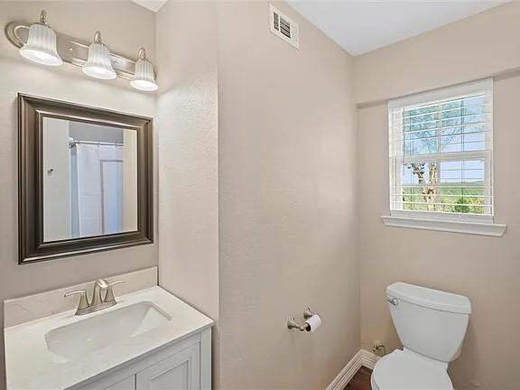 3 Bedroom Single Family Home/House's Image 4