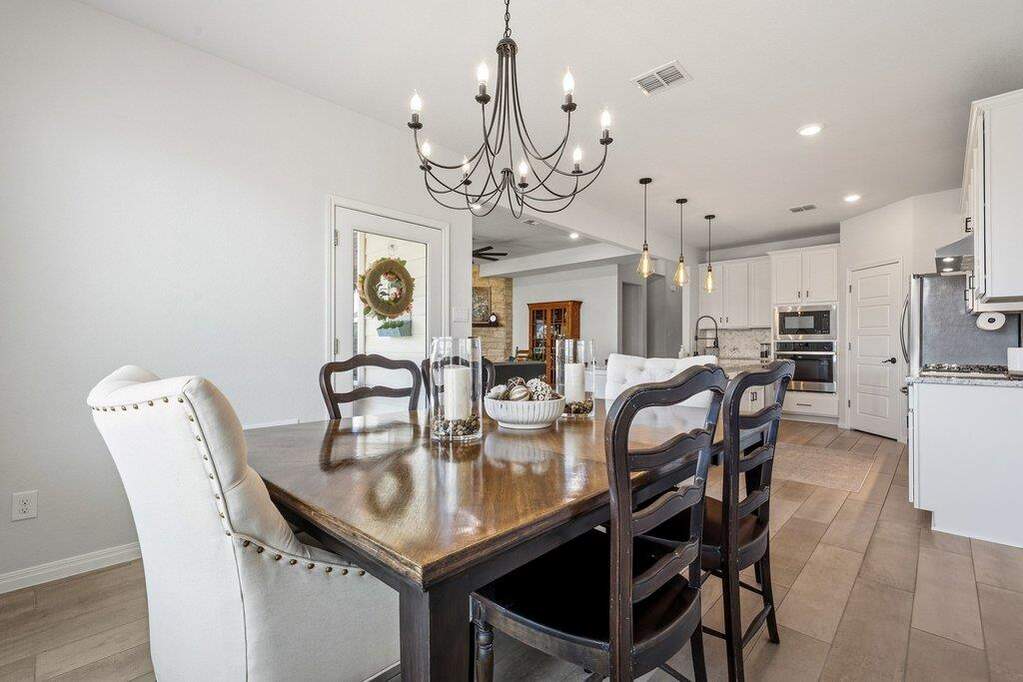 3 Bedroom Single Family Home/House's Image 14