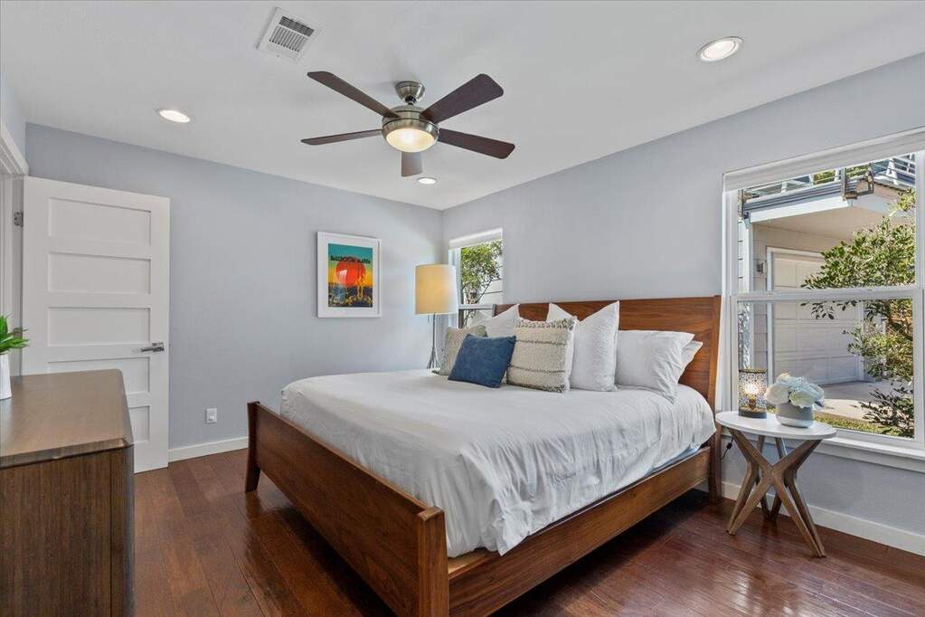 4 Bedroom Single Family Home/House's Image 12