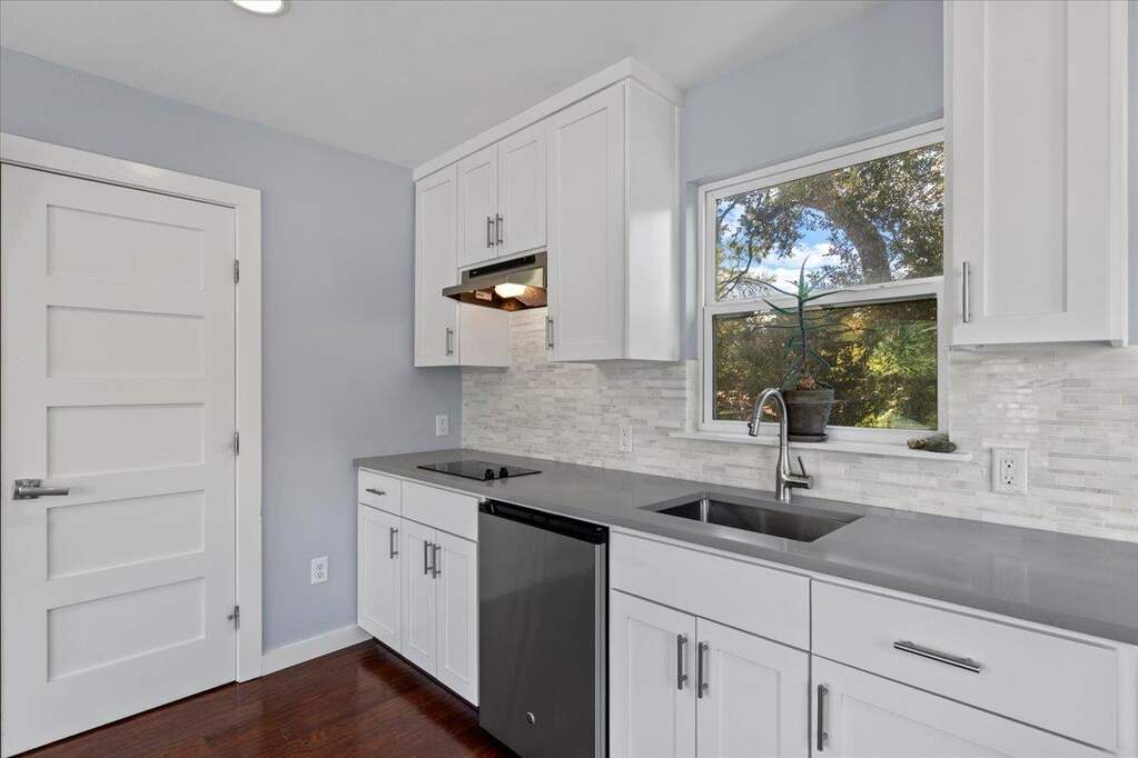 4 Bedroom Single Family Home/House's Image 22