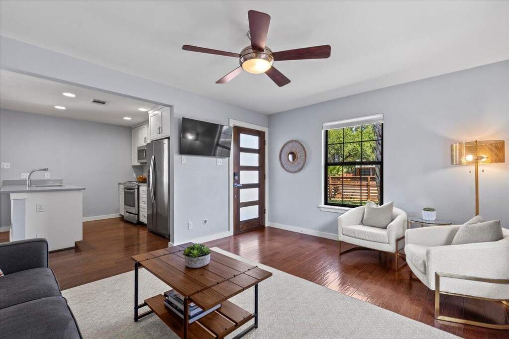 4 Bedroom Single Family Home/House's Image 6