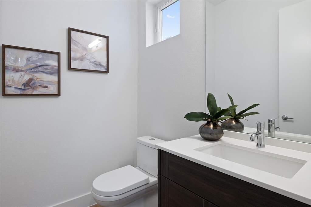3 Bedroom Single Family Home/House's Image 25