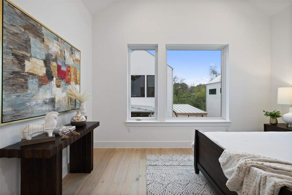 3 Bedroom Single Family Home/House's Image 34
